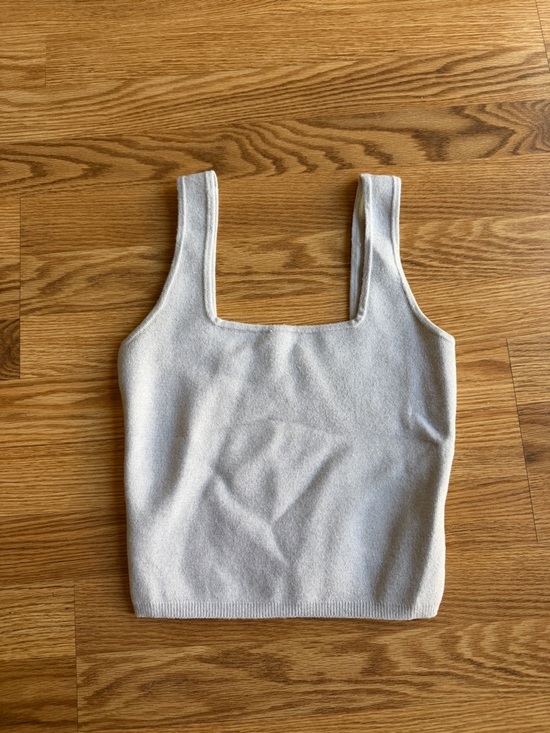 Abercrombie & Fitch Tops - Abercrombie and fitch gray knit tank top